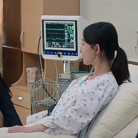 C&ocirc; g&aacute;i ph&aacute;t hiện ung thư giai đoạn cuối trước ng&agrave;y dạm ng&otilde; 1 th&aacute;ng, mẹ chồng tương lai l&eacute;n l&agrave;m 1 việc g&acirc;y tranh c&atilde;i- Ảnh 2.