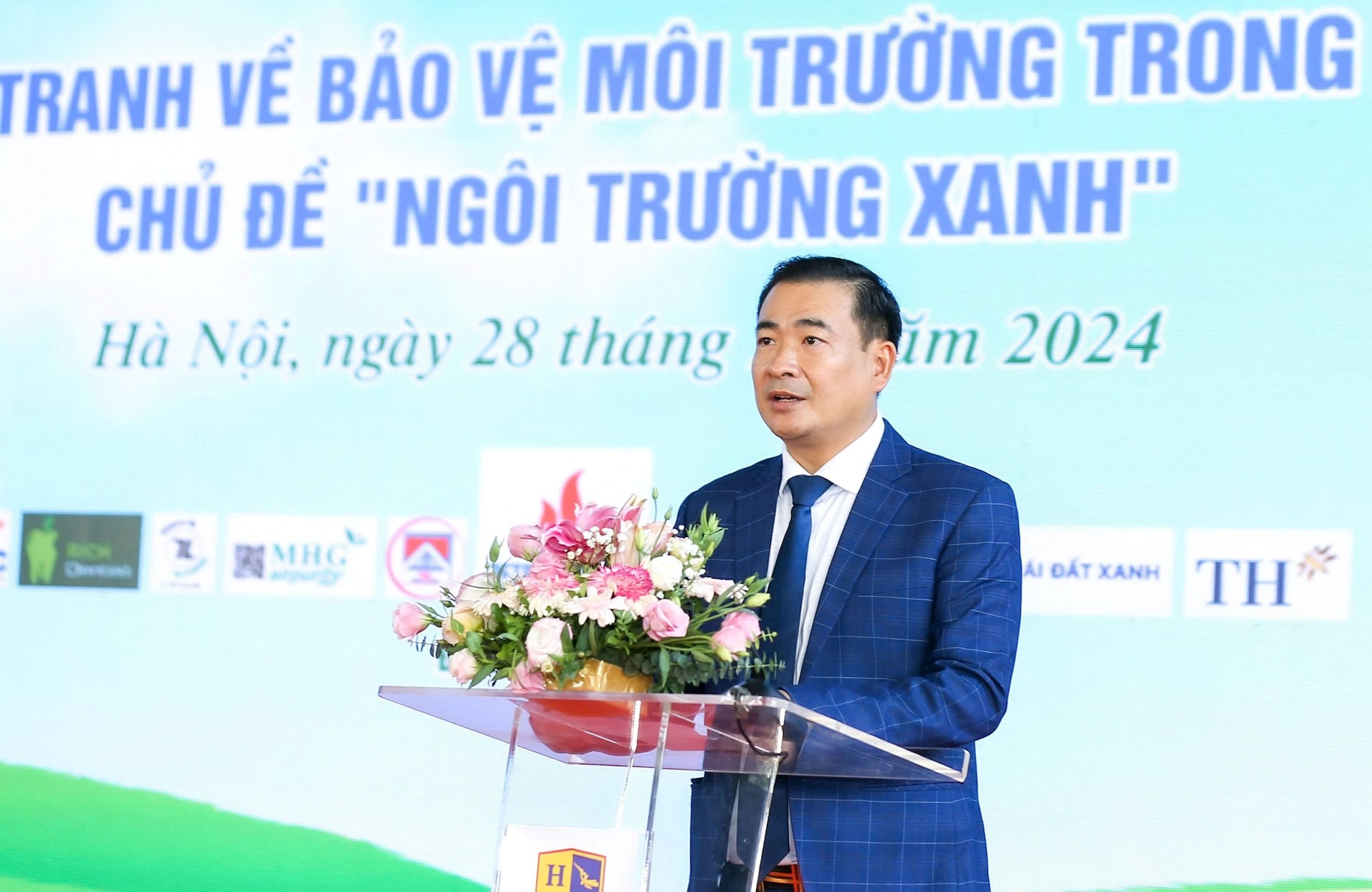 Ấn tượng Lễ trao giải Cuộc thi vẽ tranh về Bảo vệ môi trường trong học đường với chủ đề “Ngôi trường xanh”- Ảnh 3.