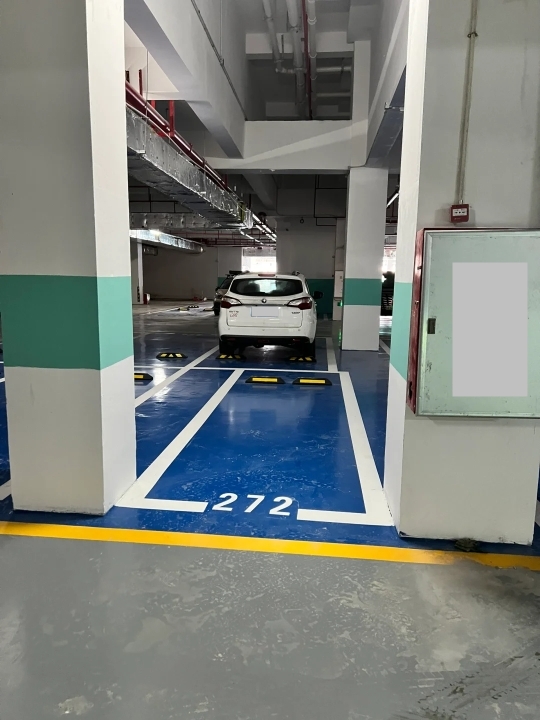 Bức ảnh về chỗ đậu xe chung cư giá 100 triệu phơi bày lòng dạ người hàng xóm luôn tỏ ra tốt bụng- Ảnh 5. Bức ảnh về chỗ đậu xe chung cư giá 100 triệu phơi bày lòng dạ người hàng xóm luôn tỏ ra tốt bụng- Ảnh 5.