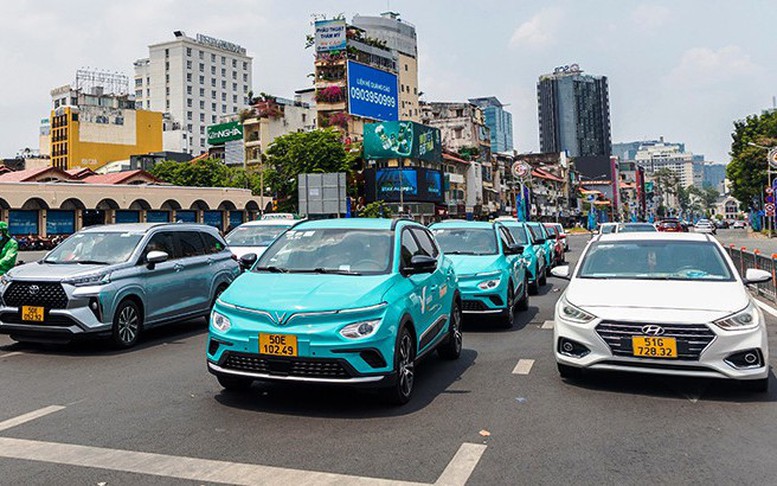 Xe sử dụng năng lượng sạch sẽ c&oacute; tem kiểm định ri&ecirc;ng- Ảnh 5.