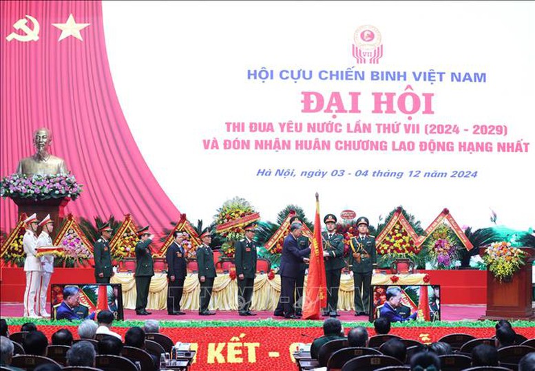 Tổng Bí thư Tô Lâm: Hội Cựu chiến binh nêu cao tinh thần cách mạng, bảo vệ nền tảng tư tưởng của Đảng- Ảnh 3. Tổng Bí thư Tô Lâm: Hội Cựu chiến binh nêu cao tinh thần cách mạng, bảo vệ nền tảng tư tưởng của Đảng- Ảnh 3.