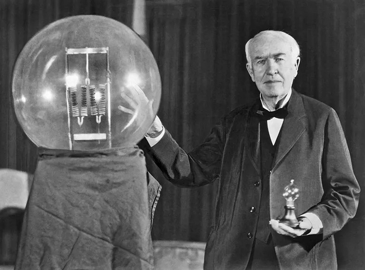 Cây tre từ đất nước châu Á này có vai trò quan trọng trong quá trình tạo ra bóng đèn của Thomas Edison- Ảnh 2.