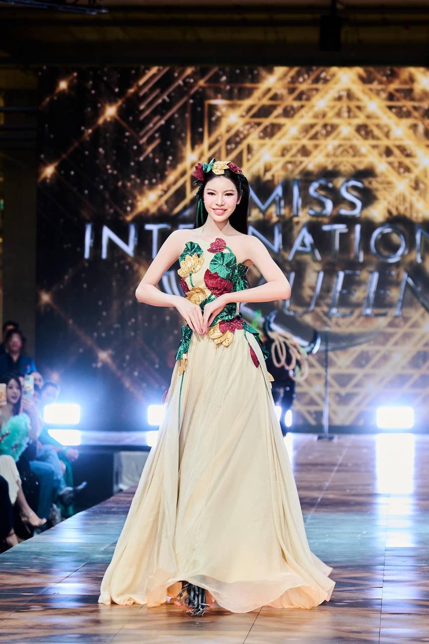 Mỹ nhân chuyển giới Việt biến hình cực đỉnh hút 3 triệu view, đến BTC Miss International Queen cũng mê- Ảnh 5.