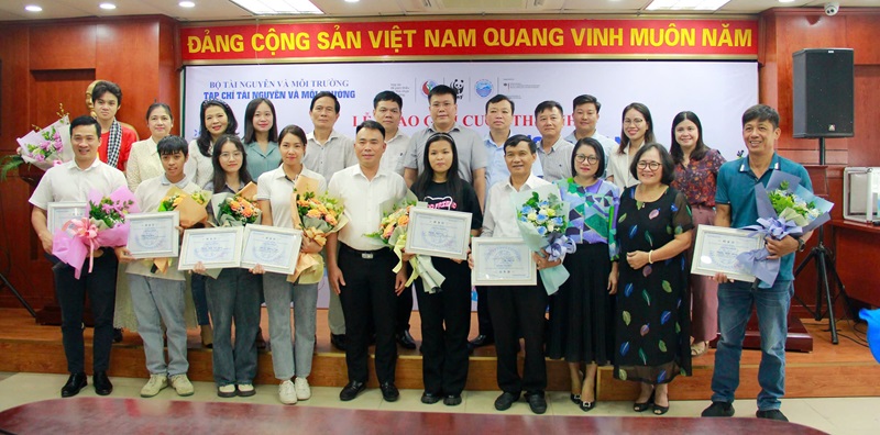 Thông điệp từ đại dương qua các tác phẩm ảnh tham dự cuộc thi “Hành động vì đại dương xanh”- Ảnh 2.