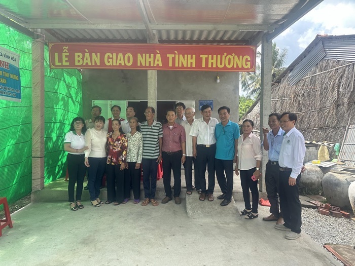 Bệnh viện Lê Văn Thịnh(Tp Thủ Đức, TPHCM): tặng quà và khám chữa bệnh miễn phí tại Bến Tre- Ảnh 11.