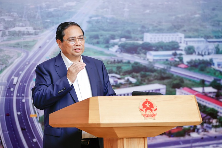 Thủ tướng: Tăng tốc, bứt ph&aacute; để ho&agrave;n th&agrave;nh th&ecirc;m 1.200 km cao tốc v&agrave;o năm 2025- Ảnh 1.