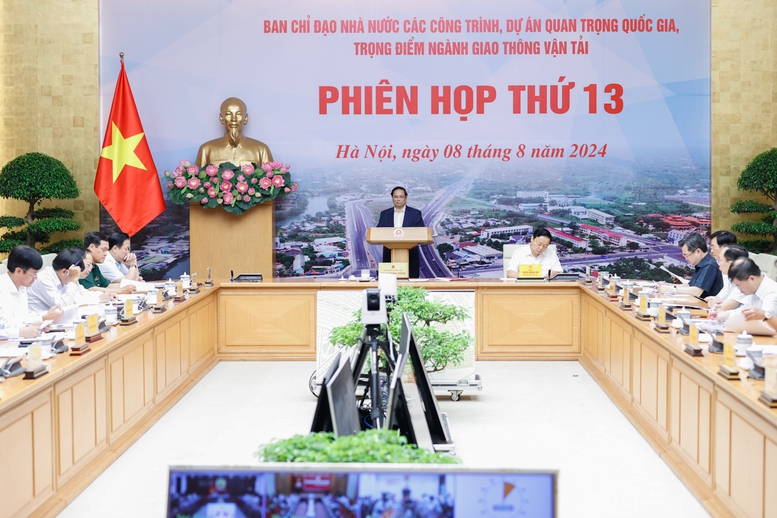 Thủ tướng: Tăng tốc, bứt ph&aacute; để ho&agrave;n th&agrave;nh th&ecirc;m 1.200 km cao tốc v&agrave;o năm 2025- Ảnh 2.