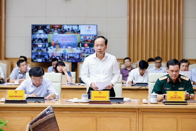 Thủ tướng: Tăng tốc, bứt ph&aacute; để ho&agrave;n th&agrave;nh th&ecirc;m 1.200 km cao tốc v&agrave;o năm 2025- Ảnh 6.