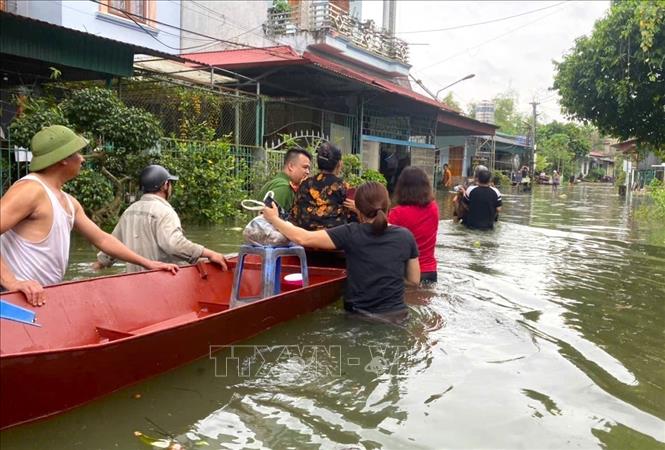 Yên Bái tiếp nhận kinh phí, hiện vật ủng hộ, khẩn trương khắc phục hậu quả do bão số 3 gây ra- Ảnh 8.