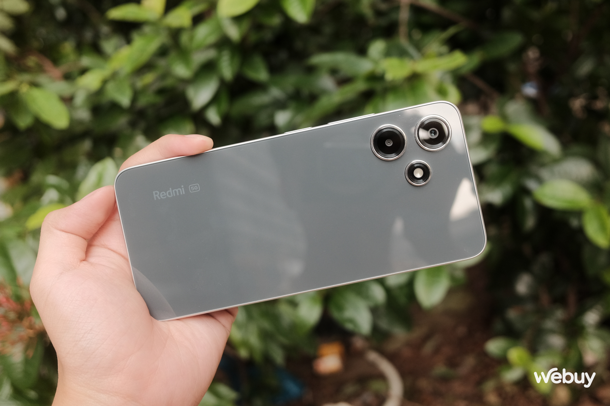 Smartphone này của Xiaomi giá chỉ 2,9 triệu đồng: Mặt lưng kính, camera 50MP, pin 5.000mAh, có cả 5G- Ảnh 4.