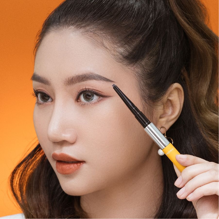 5 tuyệt chiêu giúp gương mặt sắc sảo, nét nào ra nét nấy mà không cần makeup đậm- Ảnh 4.