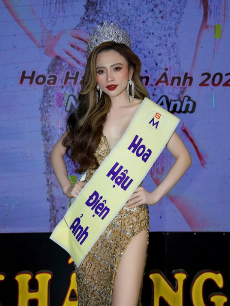 Một nàng hậu Vbiz vừa đăng quang y hệt Kỳ Duyên, giành vương miện thứ 2 sau 10 năm!- Ảnh 4. Một nàng hậu Vbiz vừa đăng quang y hệt Kỳ Duyên, giành vương miện thứ 2 sau 10 năm!- Ảnh 4.
