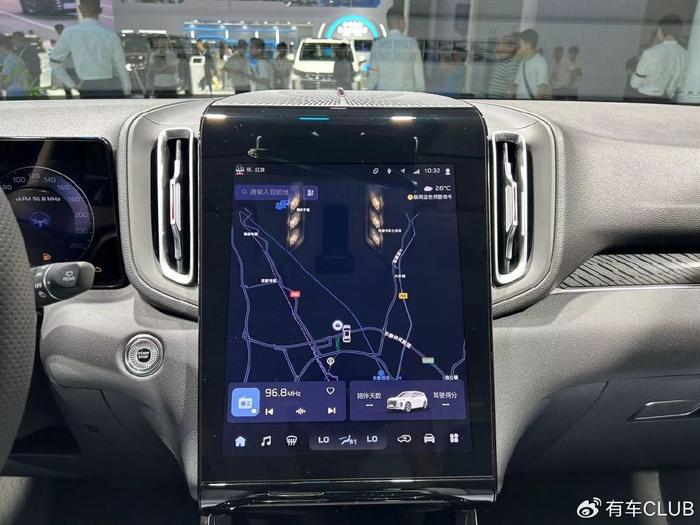 'Bentley Trung Quốc' trình làng SUV mới: Chỉ tốn 1,3 lít xăng/100 km, làm khó Honda CR-V- Ảnh 5. 'Bentley Trung Quốc' trình làng SUV mới: Chỉ tốn 1,3 lít xăng/100 km, làm khó Honda CR-V- Ảnh 5.