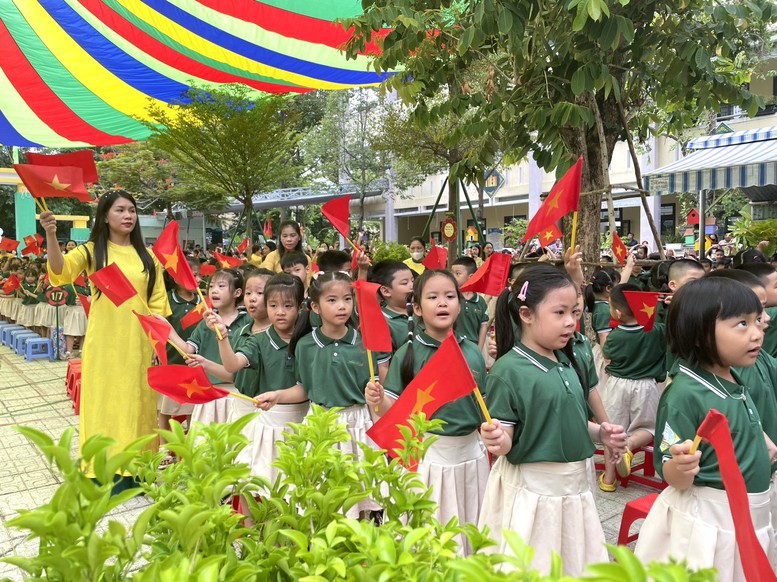 Hơn 25 triệu học sinh, sinh viên hân hoan bước vào năm học mới- Ảnh 11.