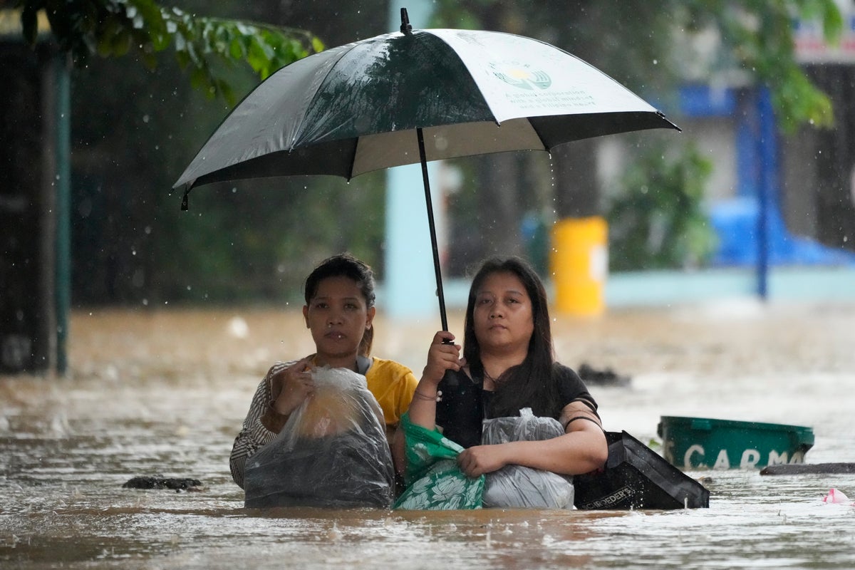 Yagi có thể là cơn bão lớn nhất thế giới năm 2024: Cả châu Á “nín thở” trước siêu bão, trường học đóng cửa, chuyến bay bị hoãn, hàng loạt quốc gia đưa ra cảnh báo- Ảnh 6.