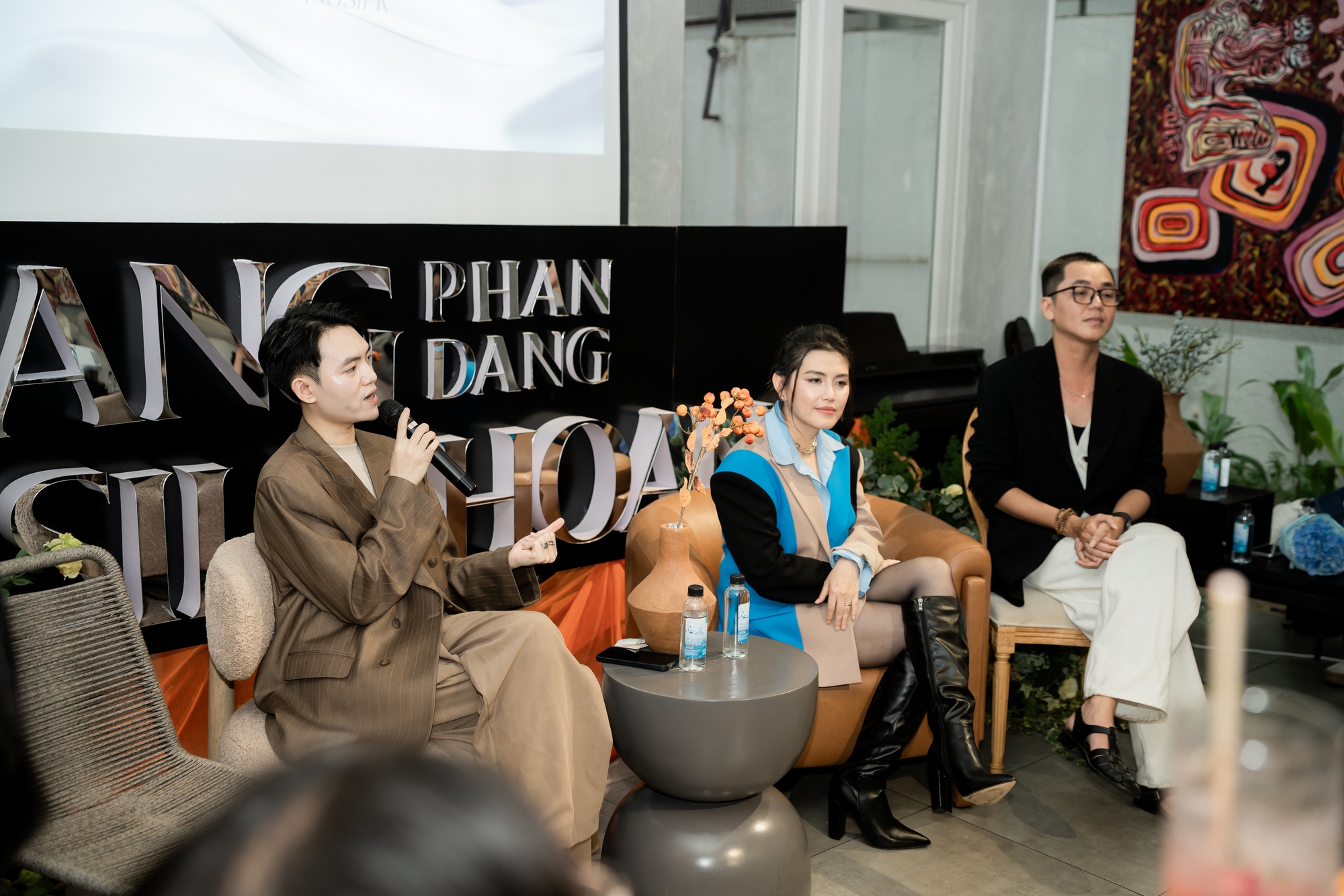 Nhà thiết kế Gen Z sắp mang thời trang Việt tới Milan Fashion Week 2025 là ai?- Ảnh 4.