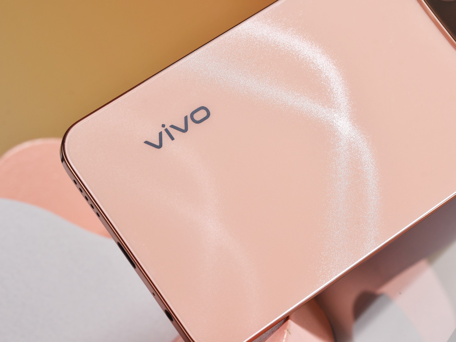 vivo ra mắt điện thoại thiết kế đẹp, màn hình 120Hz, pin khủng 6.000mAh, giá chỉ hơn 6 triệu đồng- Ảnh 4.