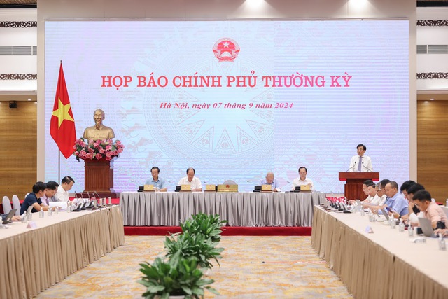 TỔNG THUẬT: Họp báo Chính phủ thường kỳ tháng 8- Ảnh 1.