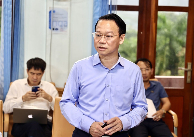 Phó Thủ tướng Bùi Thanh Sơn đi kiểm tra thiệt hại, chỉ đạo các biện pháp cấp bách khắc phục hậu quả cơn bão số 3 tại Yên Bái- Ảnh 4. Phó Thủ tướng Bùi Thanh Sơn đi kiểm tra thiệt hại, chỉ đạo các biện pháp cấp bách khắc phục hậu quả cơn bão số 3 tại Yên Bái- Ảnh 4.