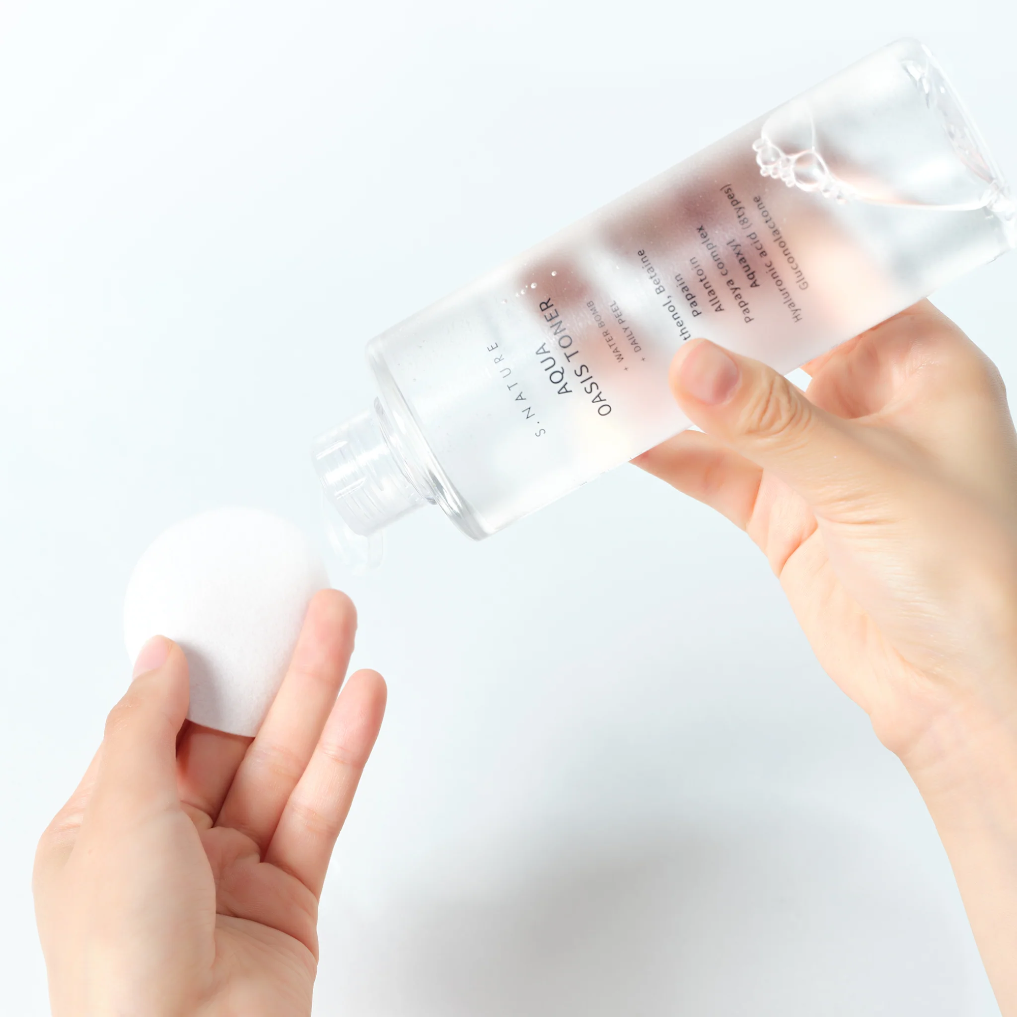 5 lọ toner không cồn, cấp ẩm dịu nhẹ mà không gây kích ứng- Ảnh 2. 5 lọ toner không cồn, cấp ẩm dịu nhẹ mà không gây kích ứng- Ảnh 2.