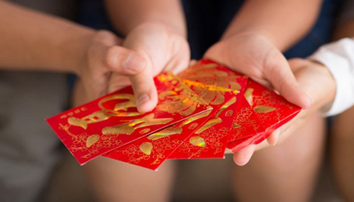 Qua nhà chơi tết, mẹ chồng đòi lại bao lì xì mừng tuổi cho cháu khiến vợ chồng tôi đứng hình - Biết lý do càng thêm ngỡ ngàng!- Ảnh 1. Qua nhà chơi tết, mẹ chồng đòi lại bao lì xì mừng tuổi cho cháu khiến vợ chồng tôi đứng hình - Biết lý do càng thêm ngỡ ngàng!- Ảnh 1.