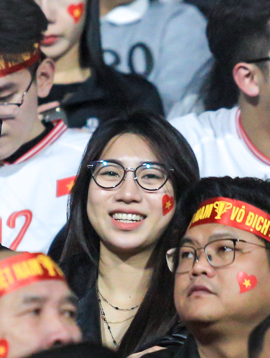 Bắt trọn nhan sắc em gái Văn Toàn, trên mạng xinh như hotgirl ảnh ngoài đời liệu có khác xa?- Ảnh 1. Bắt trọn nhan sắc em gái Văn Toàn, trên mạng xinh như hotgirl ảnh ngoài đời liệu có khác xa?- Ảnh 1.