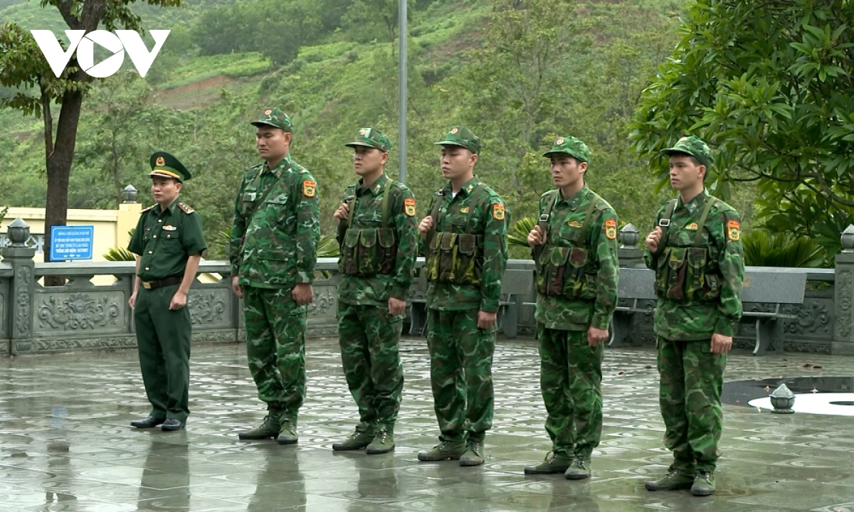 Xuân tuần tra nơi biên giới Lai Châu- Ảnh 2.