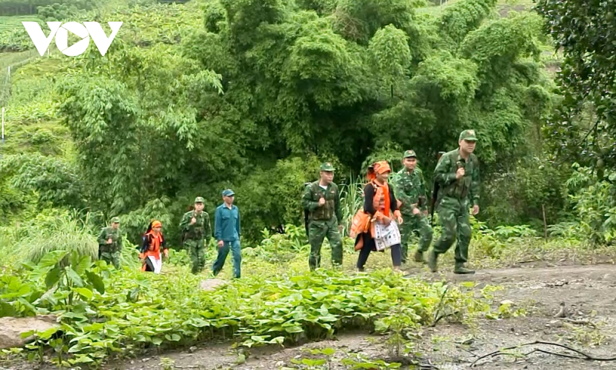 Xuân tuần tra nơi biên giới Lai Châu- Ảnh 6.