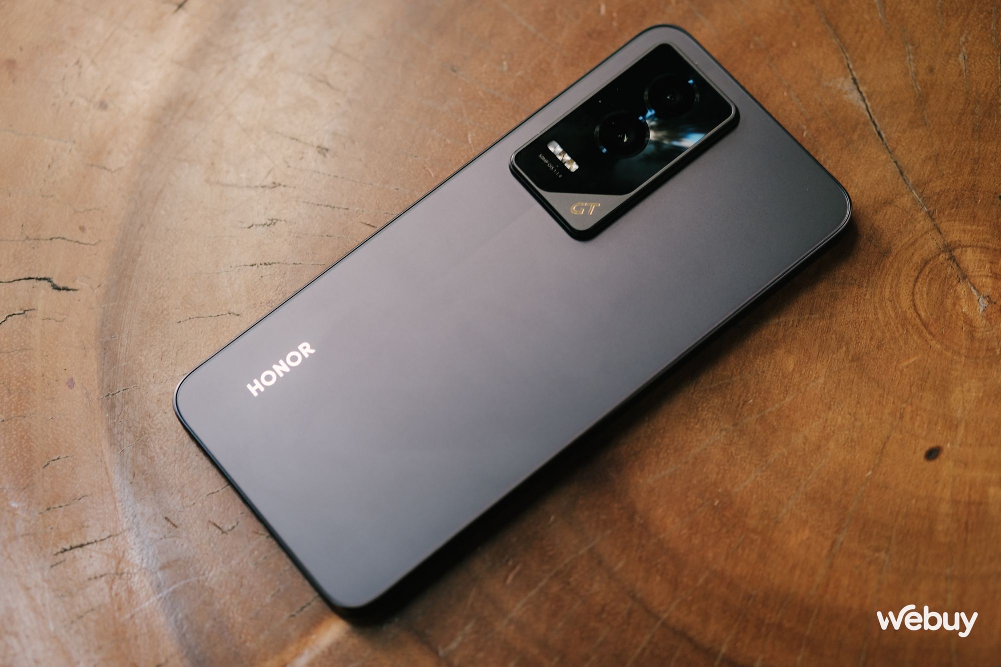 Điện thoại này giá chỉ hơn 7 triệu đồng có Snapdragon 8 Gen 3 cực mạnh, camera 50MP, sạc 100W- Ảnh 2. Điện thoại này giá chỉ hơn 7 triệu đồng có Snapdragon 8 Gen 3 cực mạnh, camera 50MP, sạc 100W- Ảnh 2.