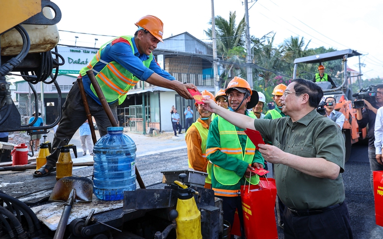 Phó Thủ tướng Trần Hồng Hà thăm, tặng quà Tết tại Đồng Nai- Ảnh 6.