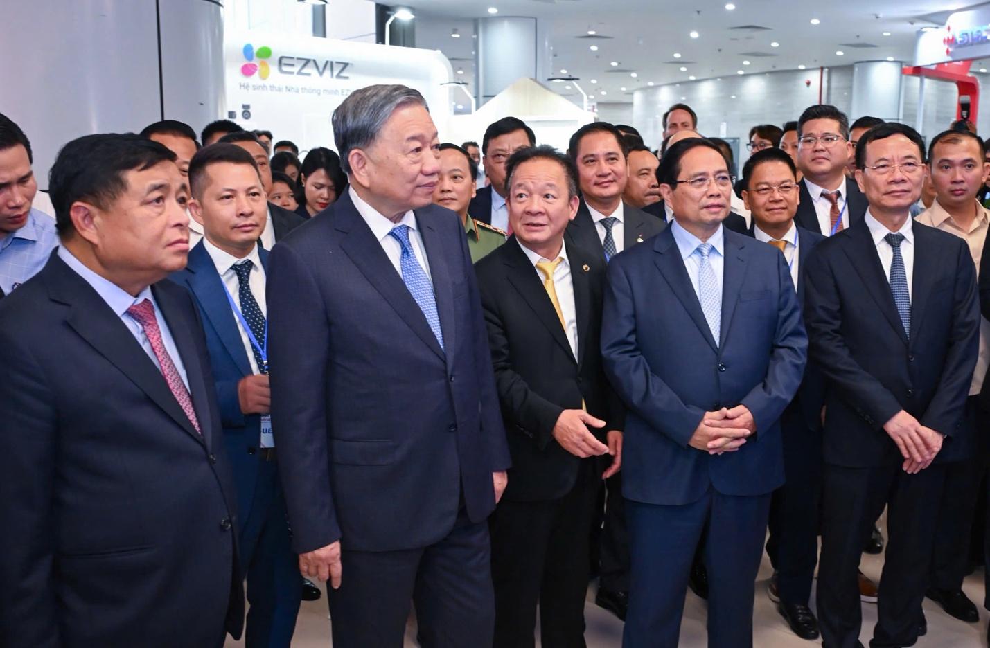 “Siêu cảng” Việt Nam SuperPort™ của T&T Group gây ấn tượng tại VIIE 2025- Ảnh 1.