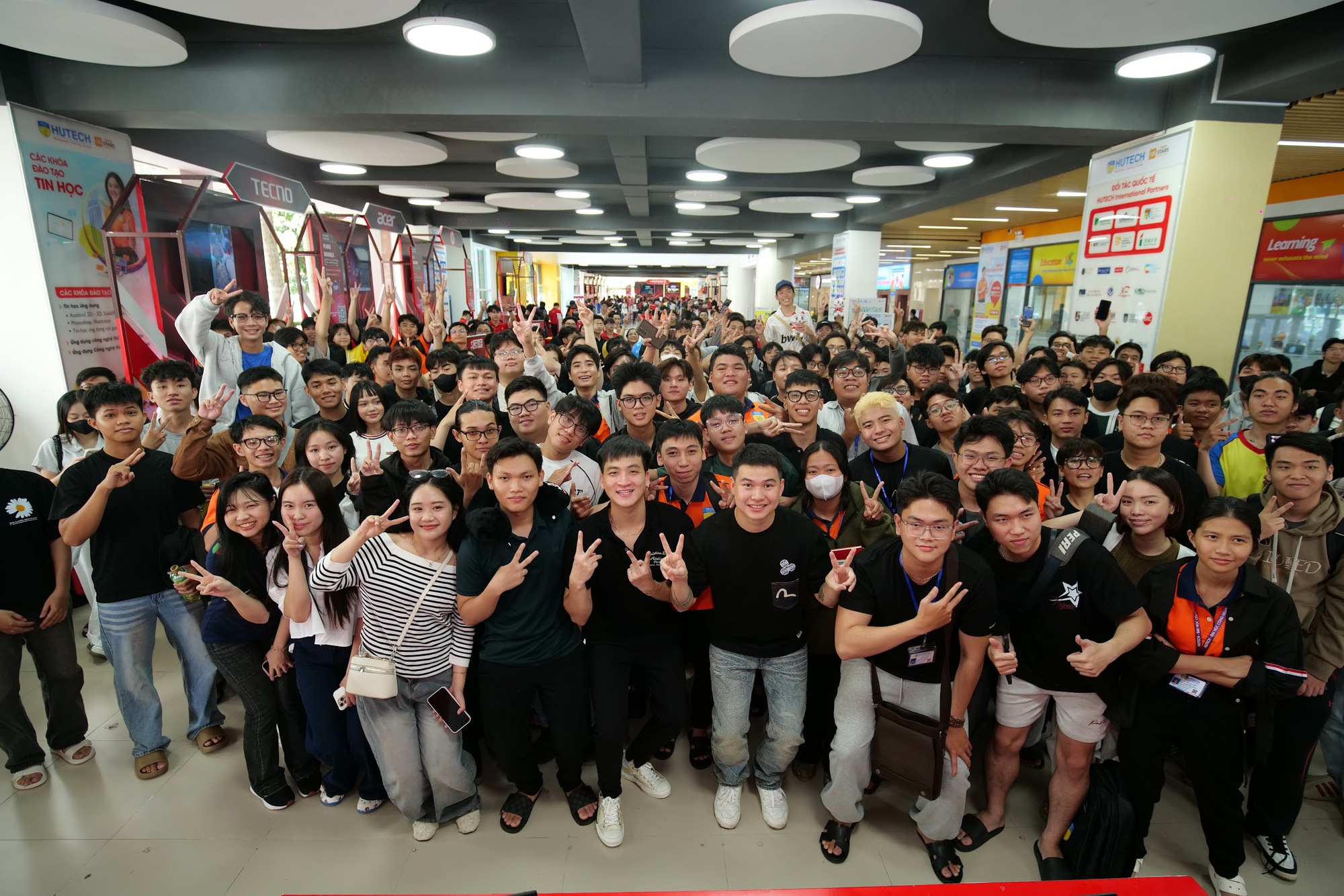 Chuỗi hoạt động S-Camp 2025 diễn ra tại gần 30 trường Đại học- Ảnh 4.