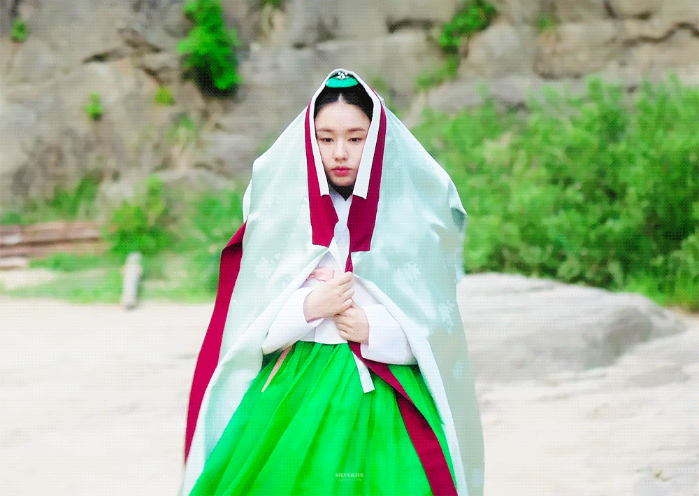 Mỹ nhân đẹp chuẩn tiểu thư quý tộc: Diễn hay từ phim này sang phim khác, đóng vai phụ cũng lấn át cả nữ chính- Ảnh 11.