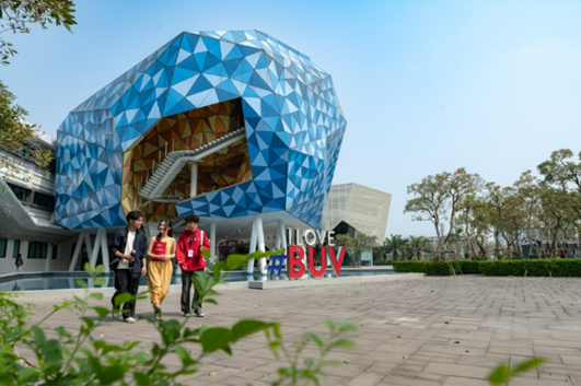 Việt Nam c&oacute; trường đại học c&oacute; vốn đầu tư nước ngo&agrave;i đạt kiểm định quốc tế được Bộ Gi&aacute;o dục v&agrave; Đ&agrave;o tạo c&ocirc;ng nhận- Ảnh 1.