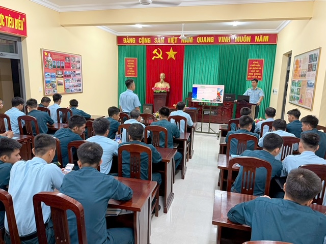 Sôi nổi Ngày Chuyển đổi số quốc gia ở Sư đoàn 377- Ảnh 1. Sôi nổi Ngày Chuyển đổi số quốc gia ở Sư đoàn 377- Ảnh 1.