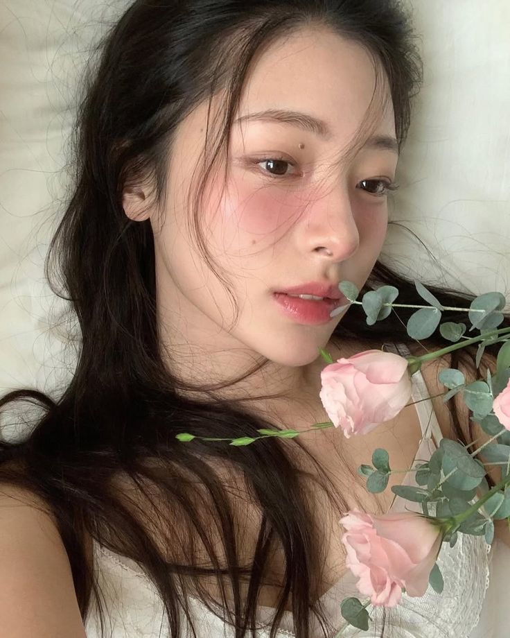 Bác sĩ da liễu khuyên 4 thói quen tốt này sẽ giúp làn da ngày càng đẹp hơn- Ảnh 1. Bác sĩ da liễu khuyên 4 thói quen tốt này sẽ giúp làn da ngày càng đẹp hơn- Ảnh 1.