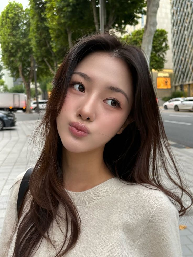 Tips makeup cho người vừa làm mũi: Vẫn xinh rạng rỡ nhưng phải an toàn- Ảnh 4.