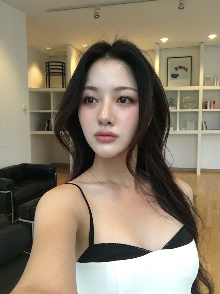 Tips makeup cho người vừa làm mũi: Vẫn xinh rạng rỡ nhưng phải an toàn- Ảnh 5.