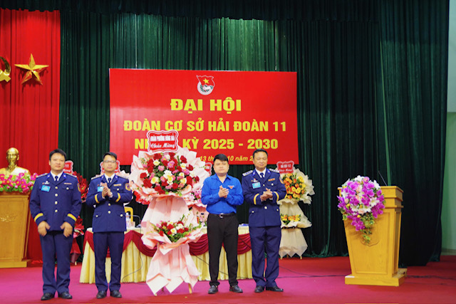 Tuổi trẻ Hải đoàn 11 Cảnh sát biển: Tiên phong, gương mẫu, đoàn kết, sáng tạo, quyết thắng- Ảnh 2. Tuổi trẻ Hải đoàn 11 Cảnh sát biển: Tiên phong, gương mẫu, đoàn kết, sáng tạo, quyết thắng- Ảnh 2.