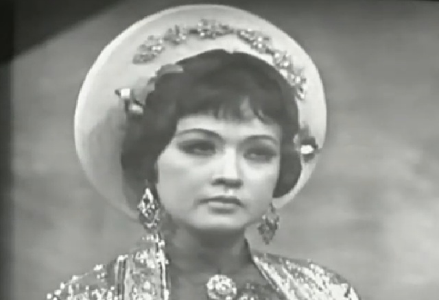 Mỹ nh&acirc;n miền Nam được phong NSƯT: 36 tuổi bị s&aacute;t hại, đ&aacute;m tang &ugrave;n tắc, con ch&aacute;u bị giẫm đạp- Ảnh 3.