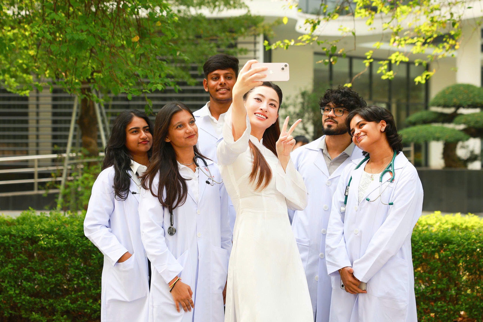 Cú “debut” gây choáng: Một trường ĐH Việt Nam đón 208 sinh viên Ấn Độ đến học Bác sĩ Đa khoa- Ảnh 2.