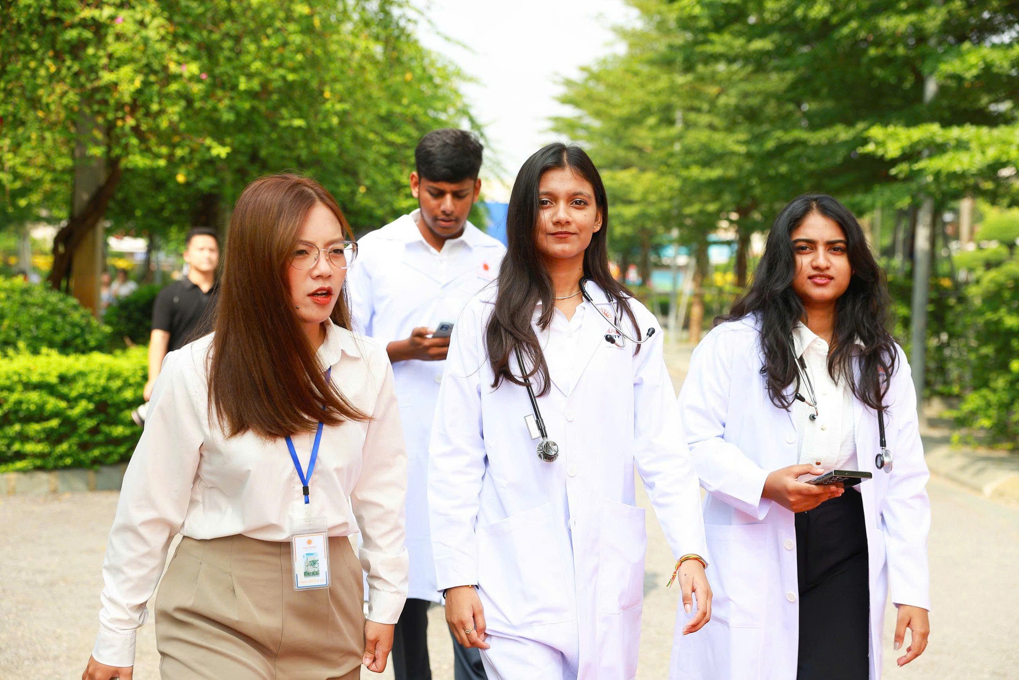 Cú “debut” gây choáng: Một trường ĐH Việt Nam đón 208 sinh viên Ấn Độ đến học Bác sĩ Đa khoa- Ảnh 7.