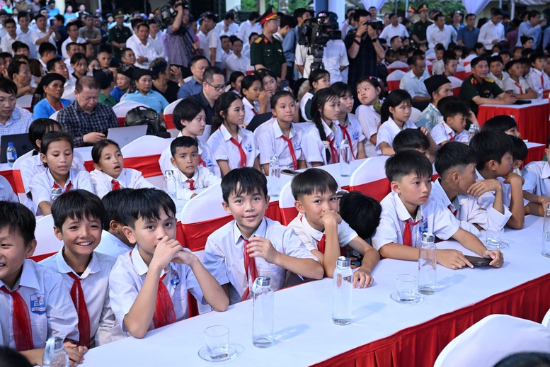 Thủ tướng dự lễ khởi công ngôi trường tại xã vùng núi cao biên giới Thanh Hóa- Ảnh 5. Thủ tướng dự lễ khởi công ngôi trường tại xã vùng núi cao biên giới Thanh Hóa- Ảnh 5.