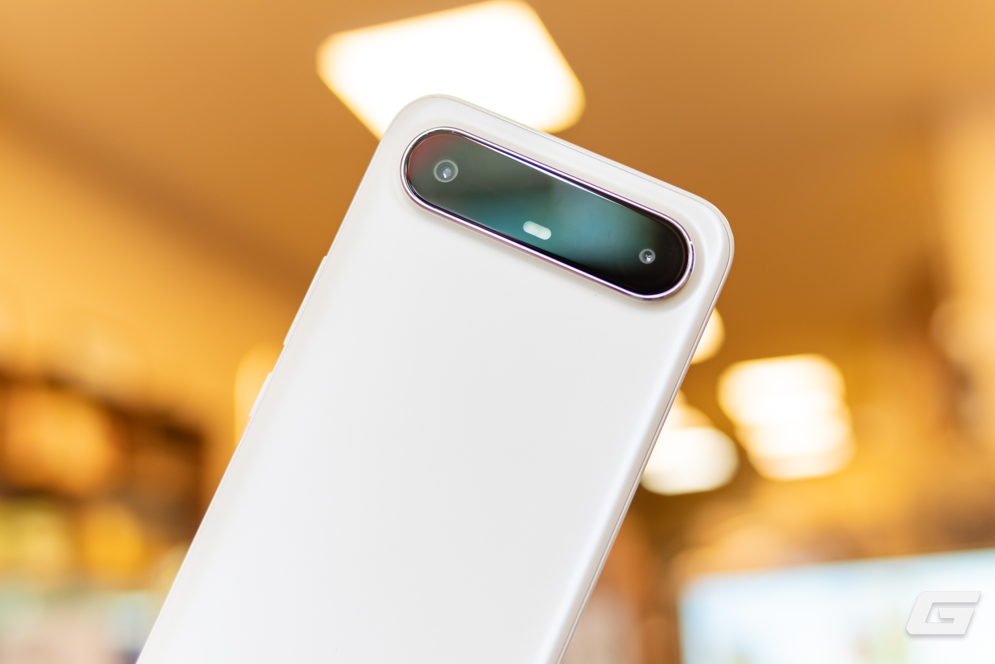Cận Cảnh Tecno Pova Slim 5G: Mảnh Mai, Cá Tính, Giá Chỉ 6 Triệu Đồng- Ảnh 17. Cận Cảnh Tecno Pova Slim 5G: Mảnh Mai, Cá Tính, Giá Chỉ 6 Triệu Đồng- Ảnh 17.