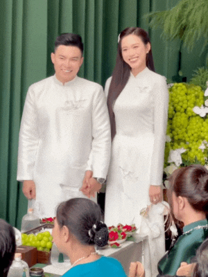Hoa hậu Đỗ Hà và chồng thiếu gia tập đoàn Sơn Hải quá đáng...- Ảnh 2. Hoa hậu Đỗ Hà và chồng thiếu gia tập đoàn Sơn Hải quá đáng...- Ảnh 2.