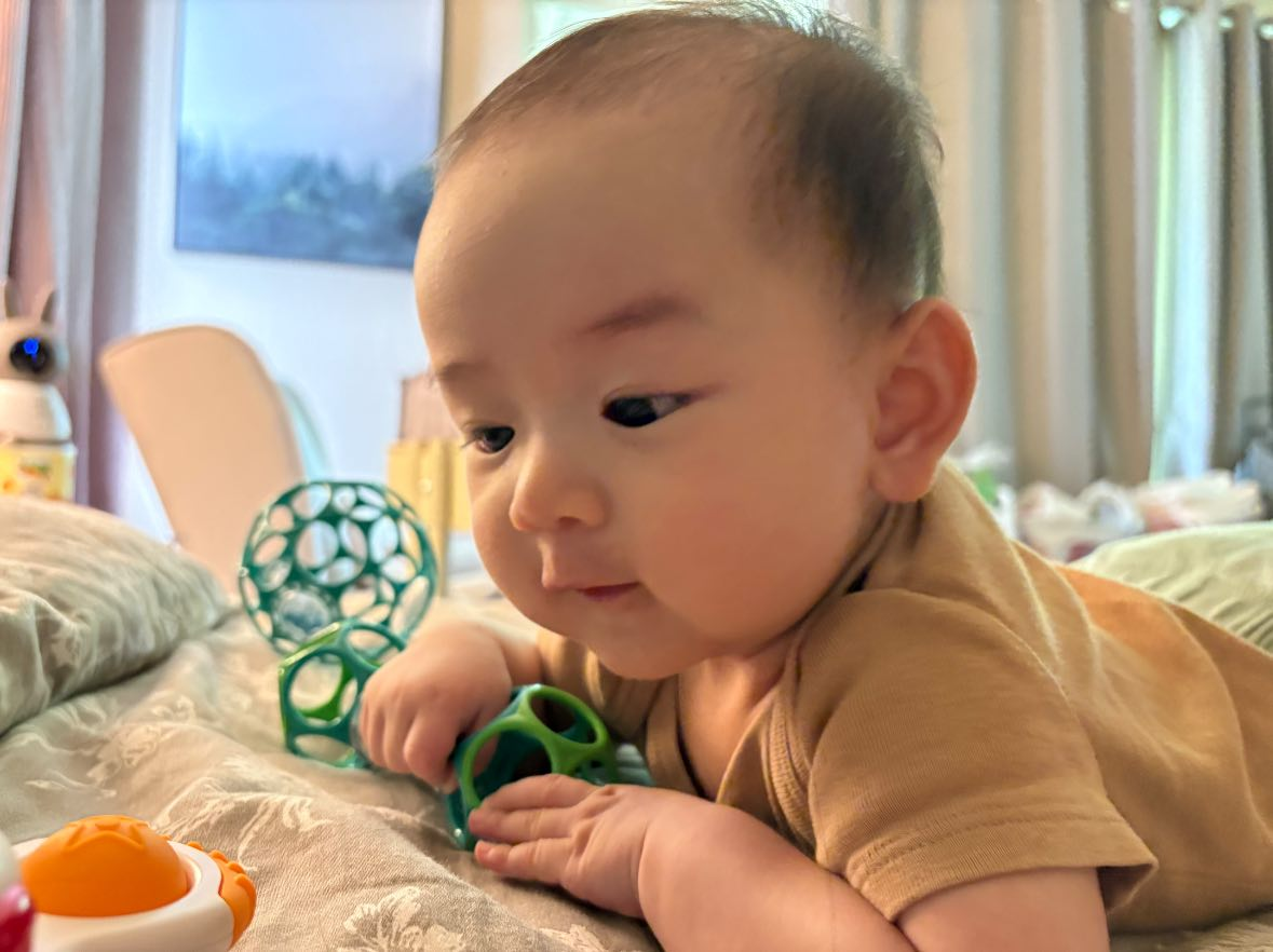 B&igrave;nh rượu mơ nh&agrave; "anh hai" Lam Trường v&agrave; vợ k&eacute;m 17 tuổi: Mới 8 tuổi đ&atilde; cao vổng, ch&acirc;n d&agrave;i thẳng tắp, t&oacute;c đen tuyền xinh y&ecirc;u v&ocirc; c&ugrave;ng!- Ảnh 13.