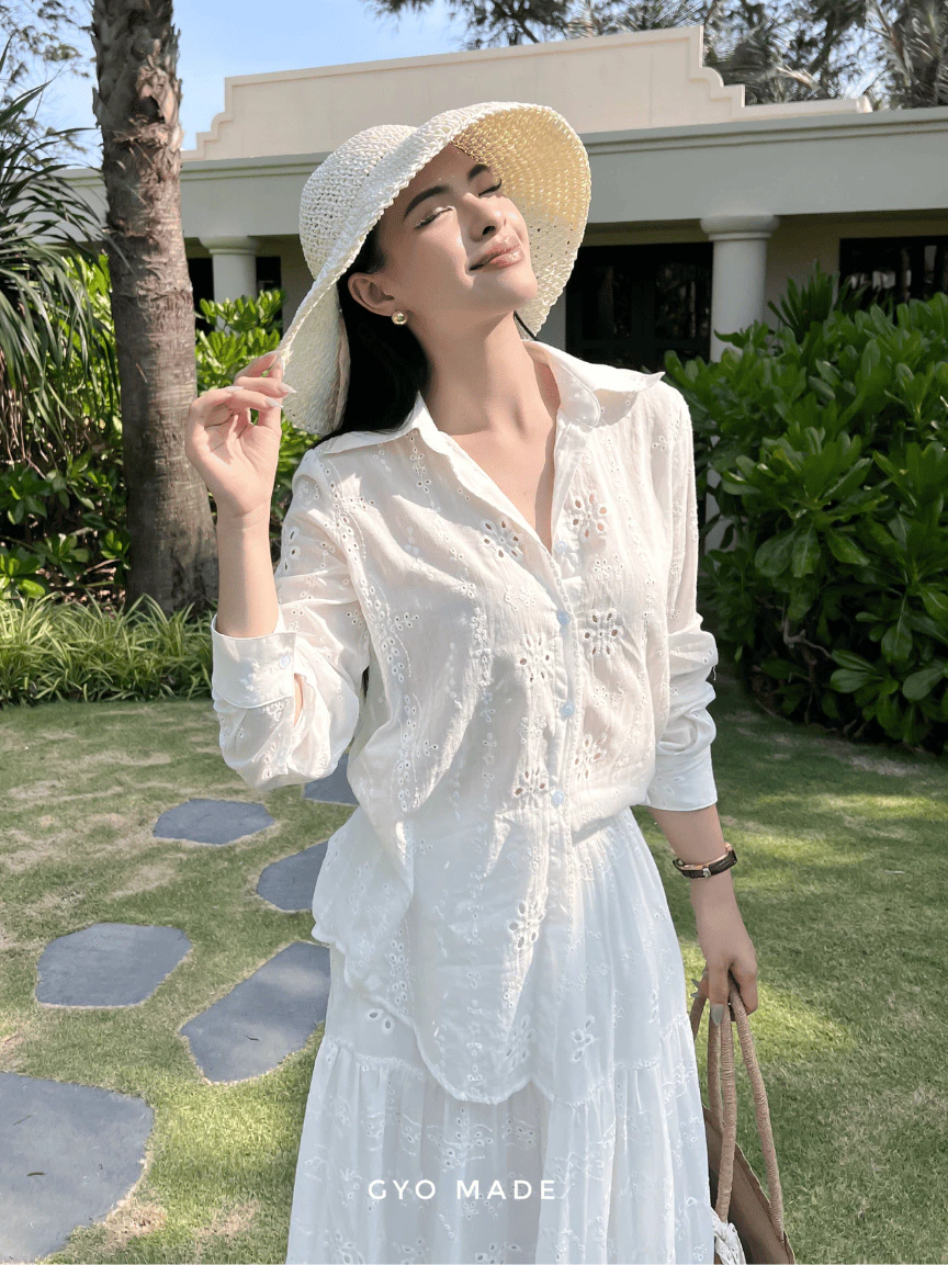 Song Hye Kyo "lột xác" với áo hai dây ren - biểu tượng mới của mùa thu 2025- Ảnh 7.