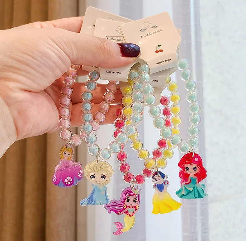 Bộ sưu tập "hột xo&agrave;n" đeo trĩu cổ của con g&aacute;i Hoa hậu Đặng Thu Thảo- Ảnh 5.