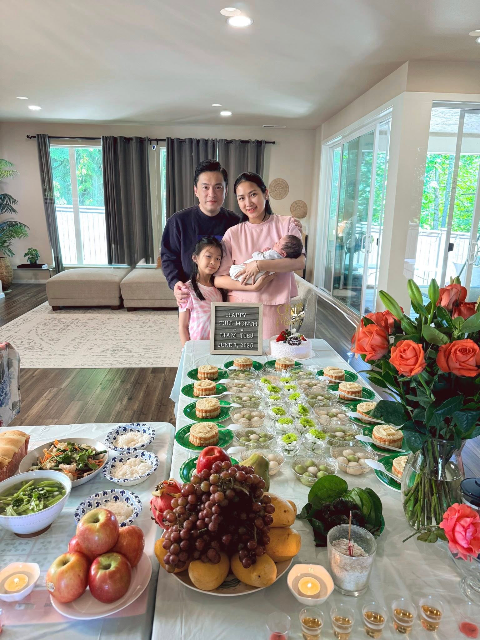 Hot mom Yến Phương - vợ kém 17 tuổi của "anh hai" Lam Trường, bật mí hành trình trị tắc sữa: Từ những đêm thức trắng đến tủ đông đầy sữa cho con- Ảnh 9.