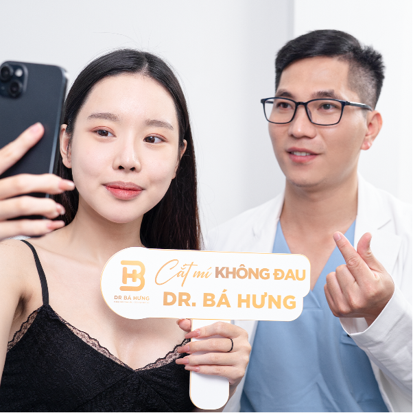 ThS.BS Nguyễn Bá Hưng chuyên xử lý những trường hợp mí lỗi- Ảnh 5. ThS.BS Nguyễn Bá Hưng chuyên xử lý những trường hợp mí lỗi- Ảnh 5.